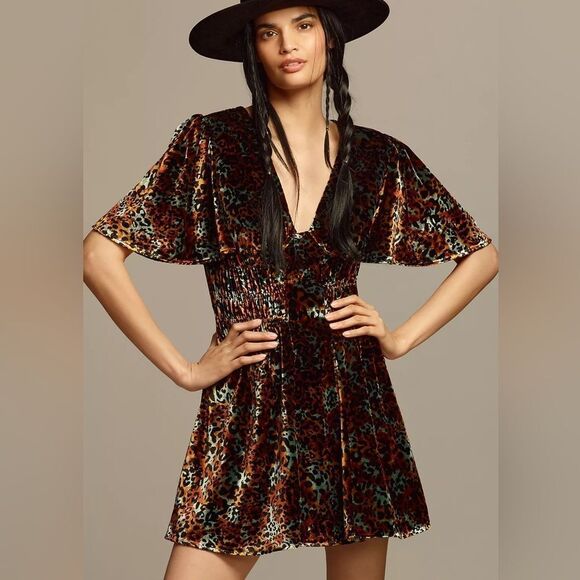 Anthropologie Short Sleeve Velvet Mini Dress NWT - Picture 1 of 10